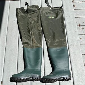 Green Durable Waterproof Boots for Outdoor Activities